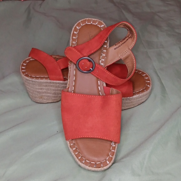 Espadrilles Wedges Universal Thread Size:7 gently worn - Picture 8 of 9